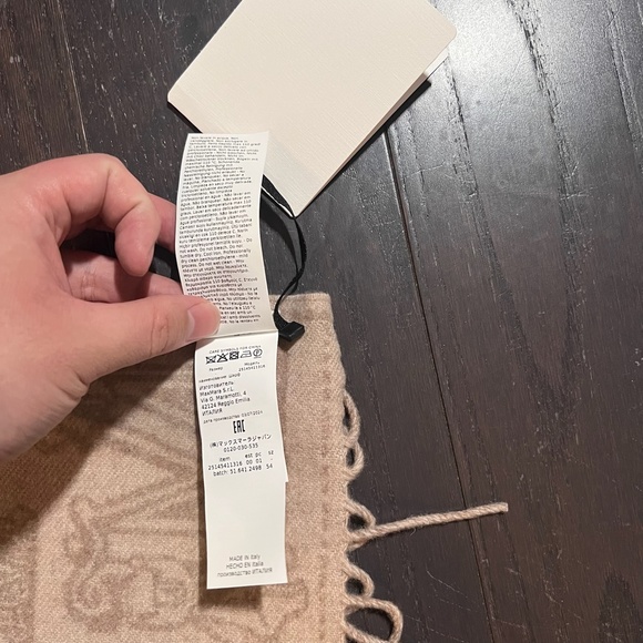 BNWT Maxmara Sanima wool jacquard scarf w/dust bag beige/brown logo monogram - Picture 8 of 10